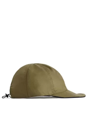Tous Les Accessoires-ARKET Casquette réversible en nylon Vert kaki