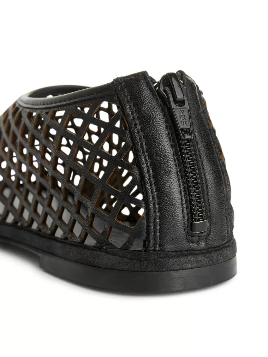 Toutes Les Chaussures-ARKET Chaussures ajourées plates en cuir Noir
