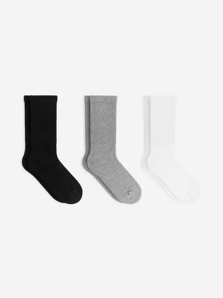 Chaussettes-ARKET Lot de 3 paires de chaussettes de sport en coton Blanc/Gris/Noir