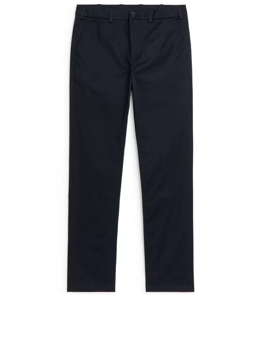Pantalons-ARKET Pantalon chino slim en stretch Bleu foncé