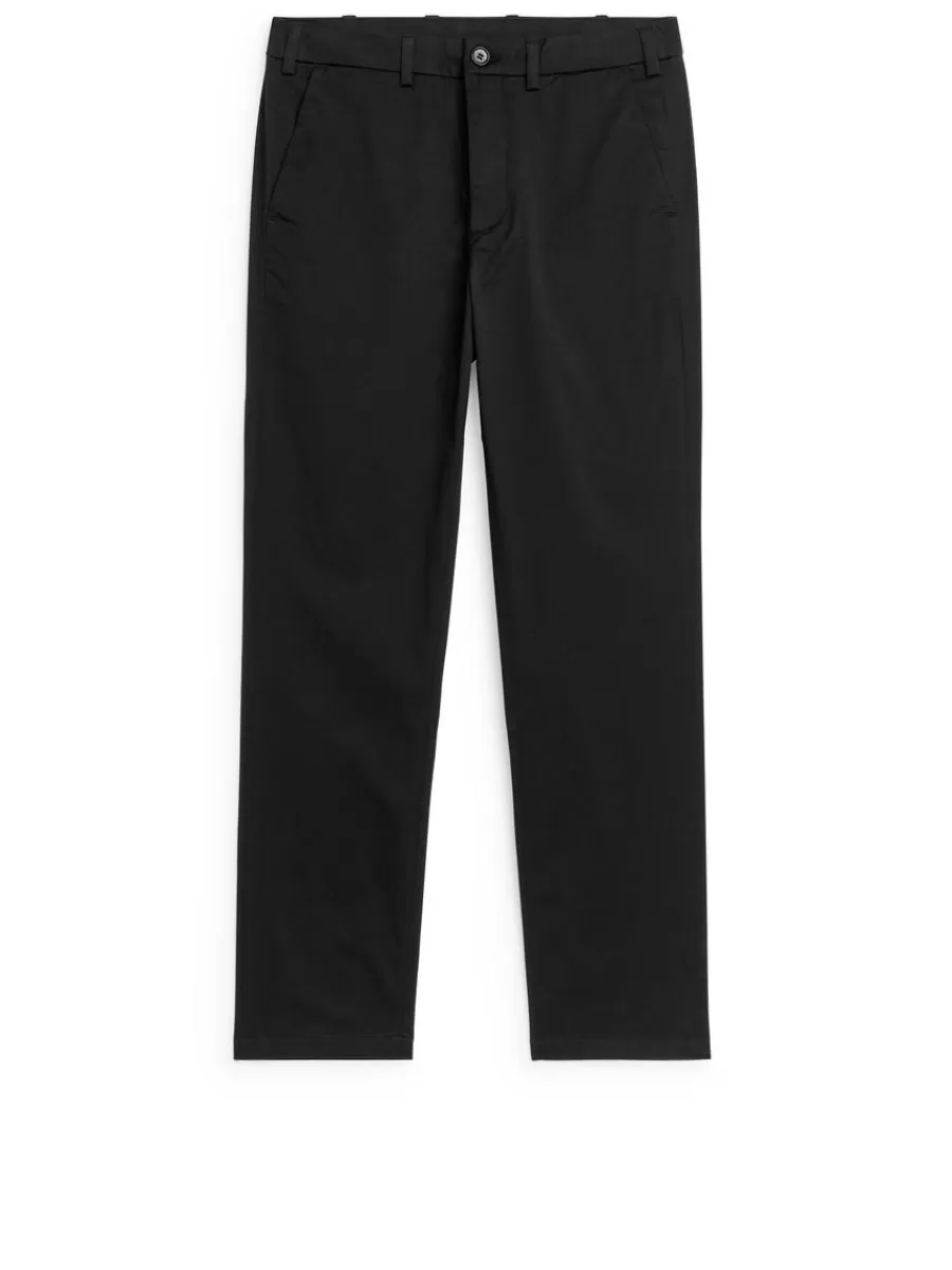 Pantalons-ARKET Pantalon chino slim en stretch Noir
