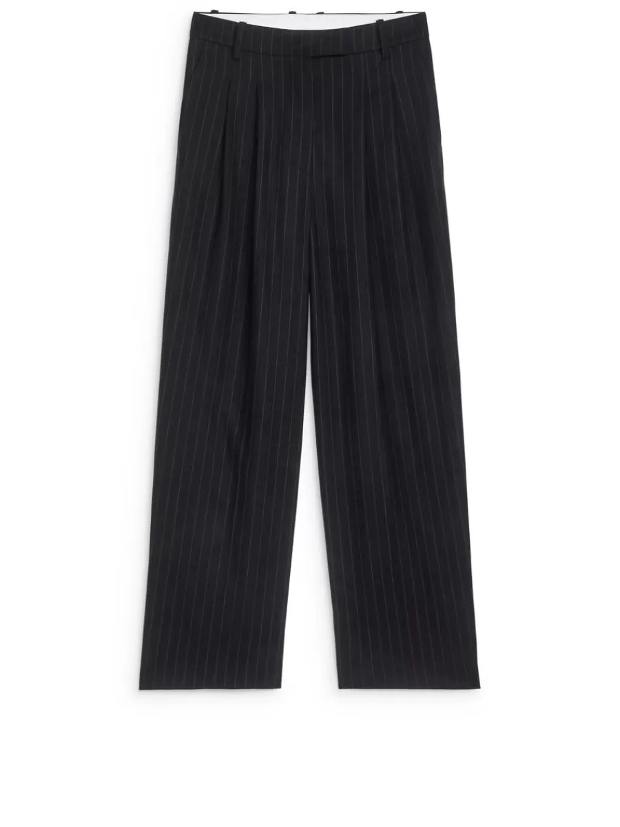 Pantalons-ARKET Pantalon plissé décontracté Bleu foncé
