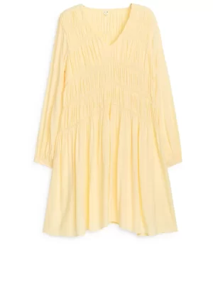 Robes-ARKET Robe midi à smocks Jaune pâle