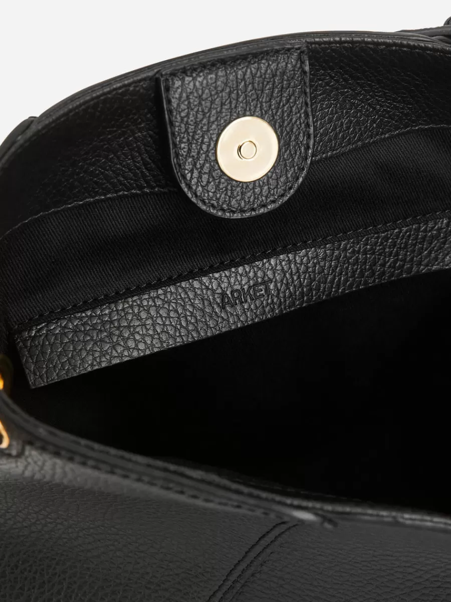 Tous Les Sacs-ARKET Sac en cuir de taille moyenne Noir